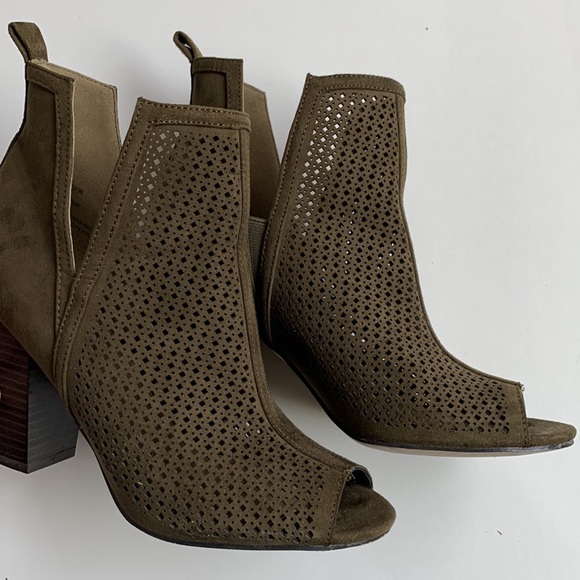 JUSTFAB Laser Cut Open Toe Bootie Koko Size 5.5 Olive Green - Picture 11 of 13